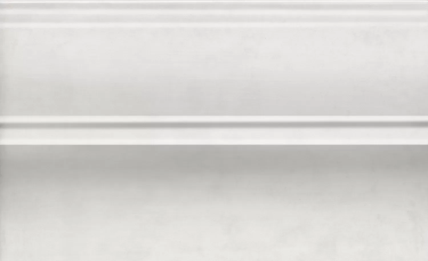 Керамическая плитка Kerama Marazzi Левада Плинтус серый светлый глянцевый 15x25 ZZ Серый